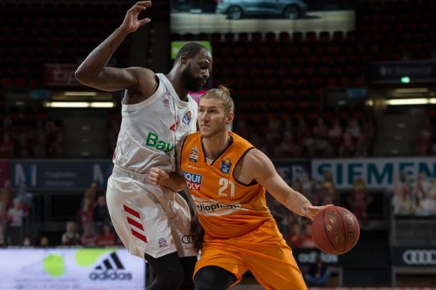 大程度上左 大程度上左